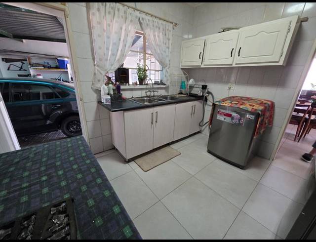 3 BEDROOM HOUSE FOR SALE IN EVANDER